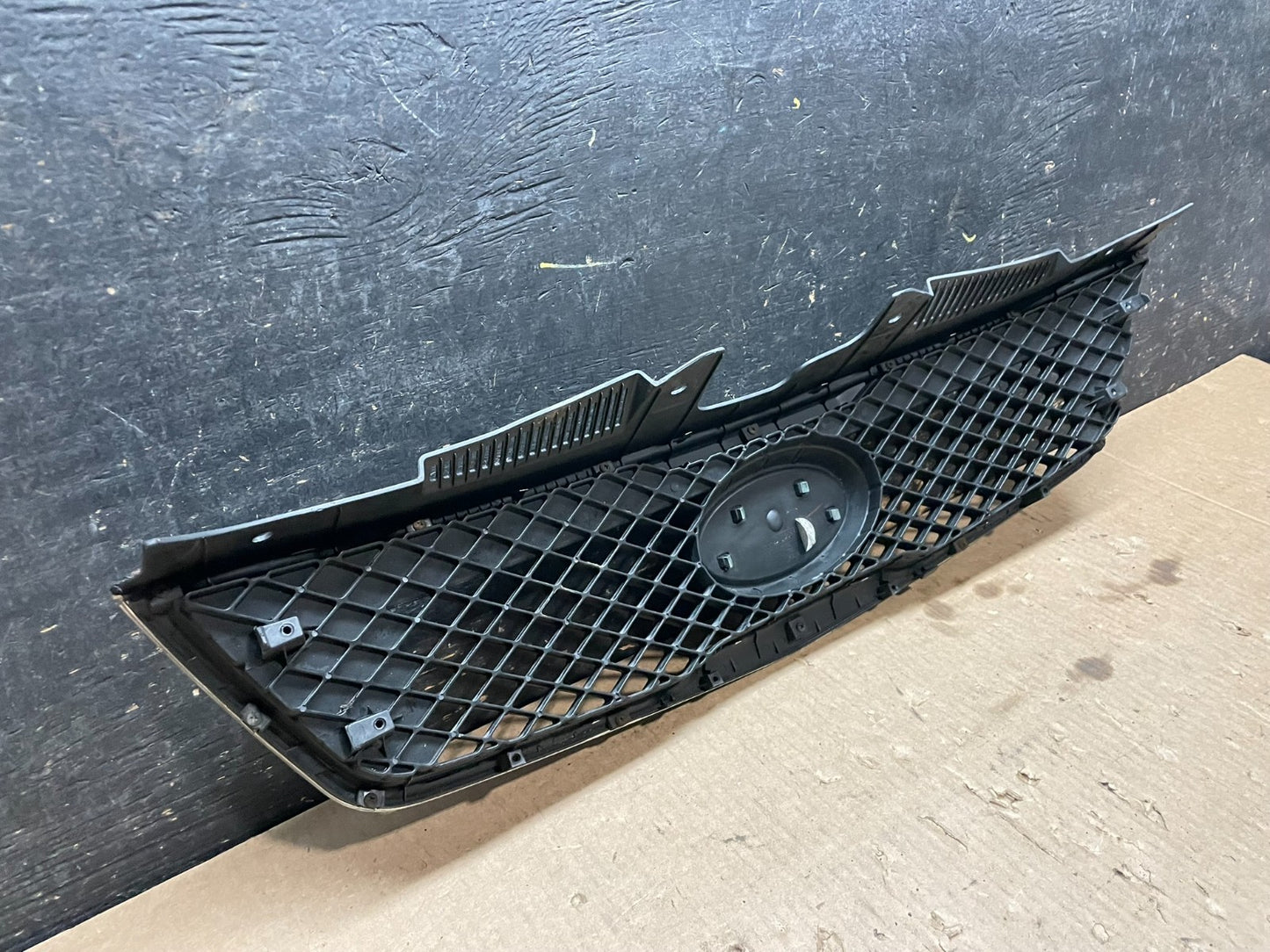 2010 to 2013 Kia Forte Koup Black Front Upper Bumper Grill Grille Y9676  DG5