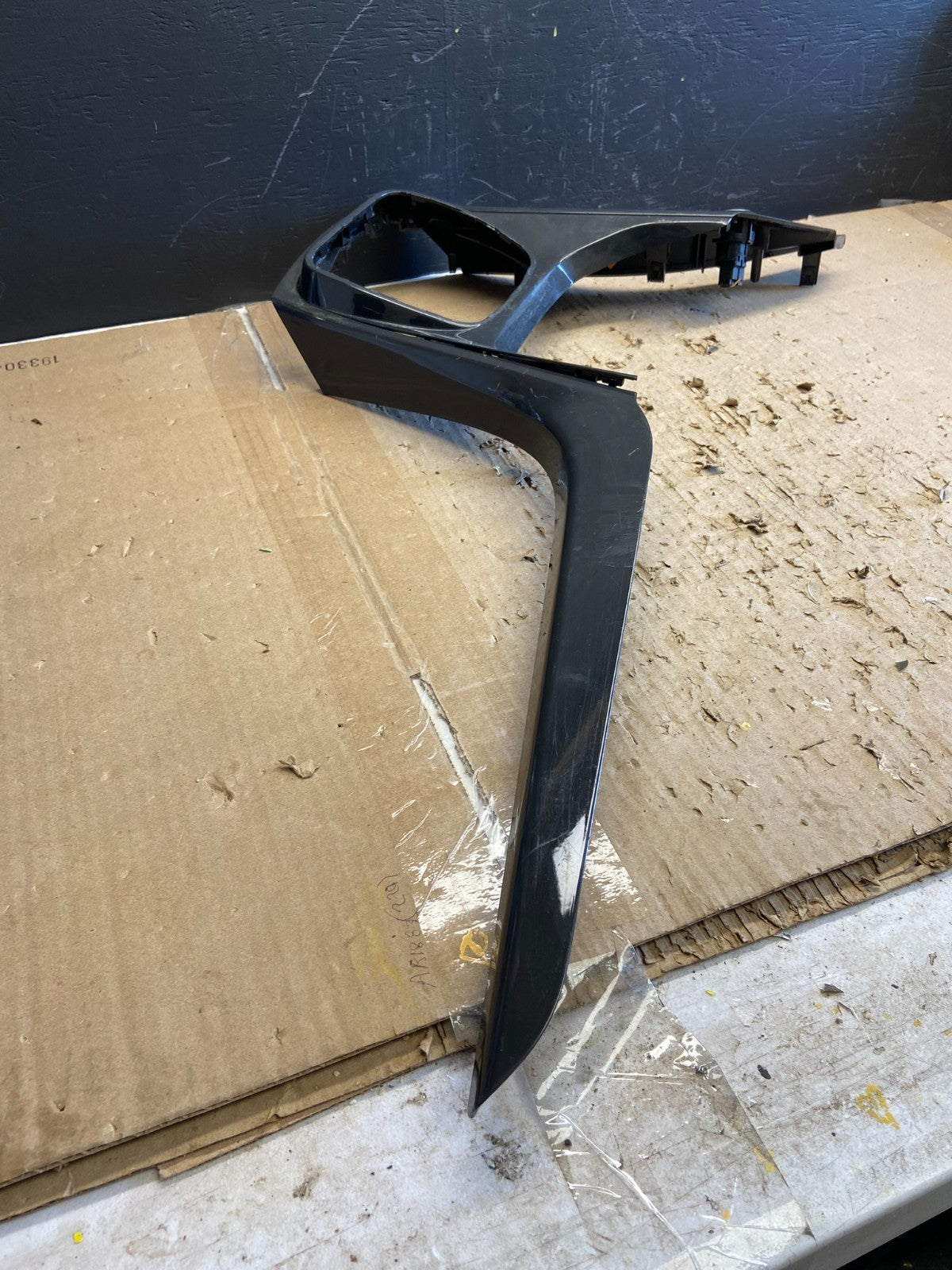 2013-2016 Ford Escape  Center Dash Radio Gear Shifter Panel Bezel Trim AB5889 DG2
