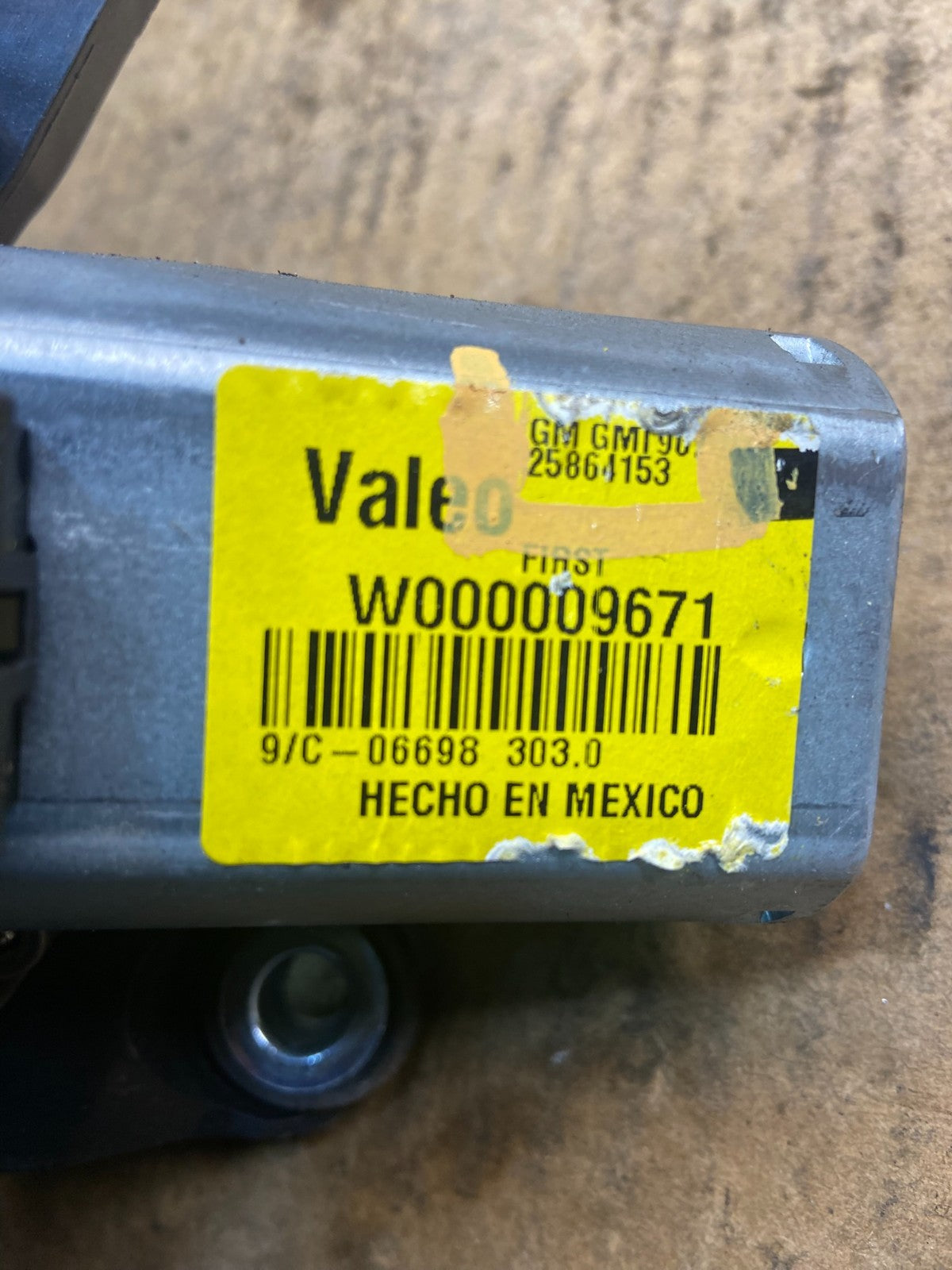 2013 to 2017 Buick Enclave Windshield Rear Wiper Motor y3747 DG6