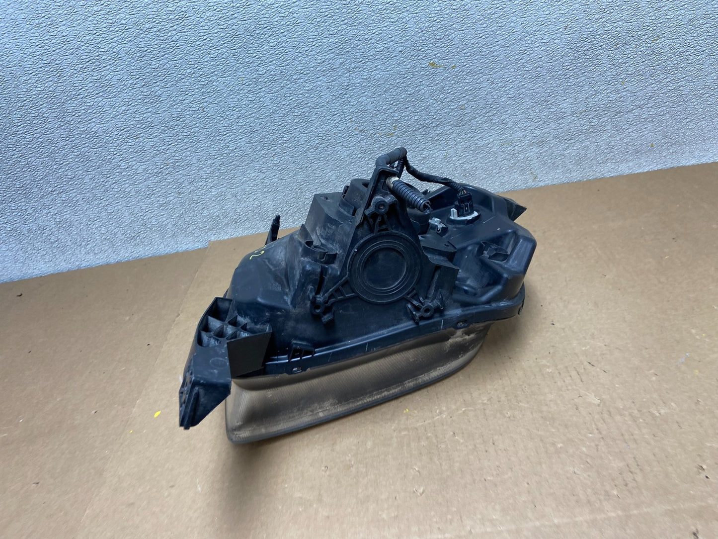 2003 to 2006 Honda Element Right Passenger Rh Side Headlight Oem Z6702 DW7