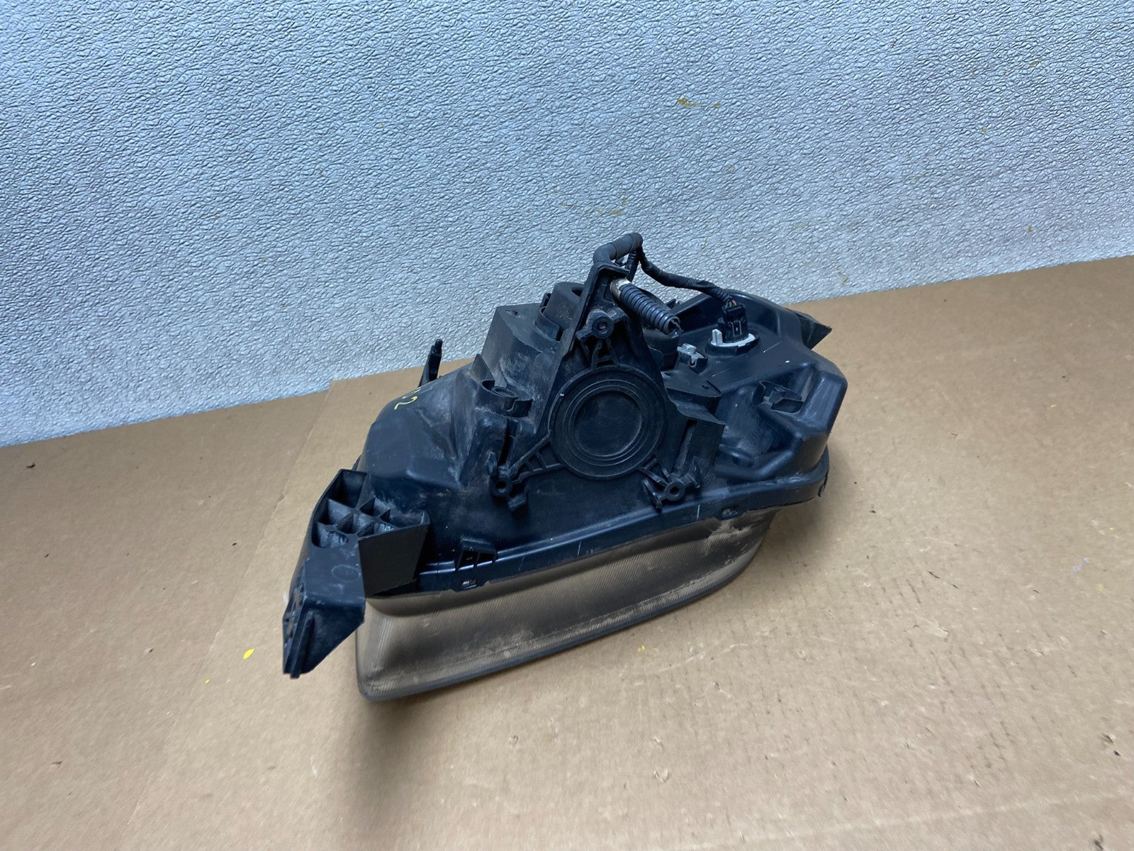 2003 to 2006 Honda Element Right Passenger Rh Side Headlight Oem Z6702 DW7