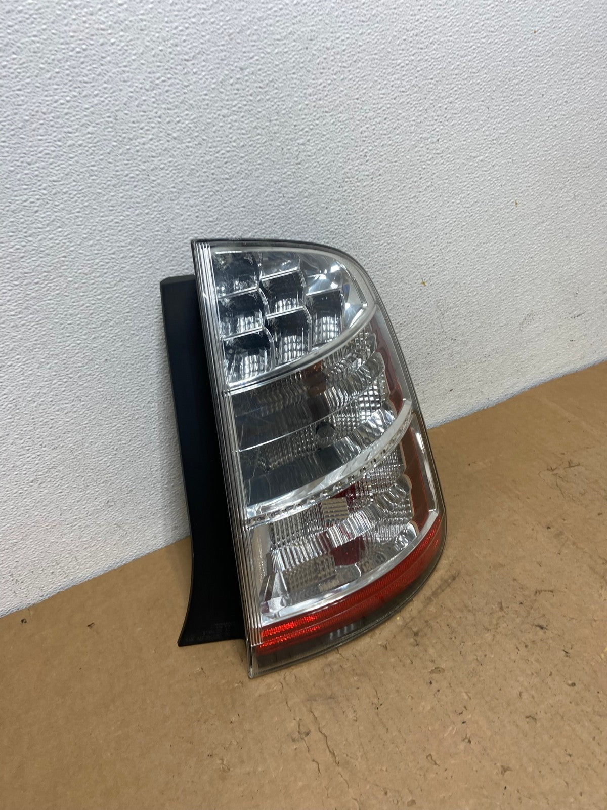 2006 2007 2008 2009 Toyota Prius Tail Light Right Passenger Side AD1258 LK2