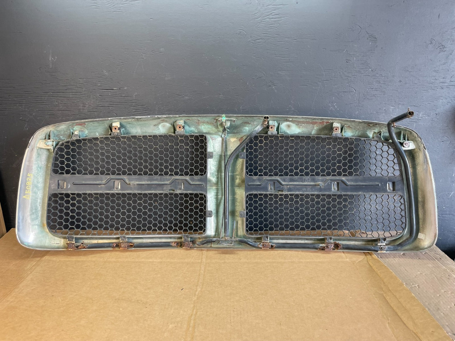 2002 to 2005 Dodge Ram 1500 Upper Front Grill Grille ae0825 DG3