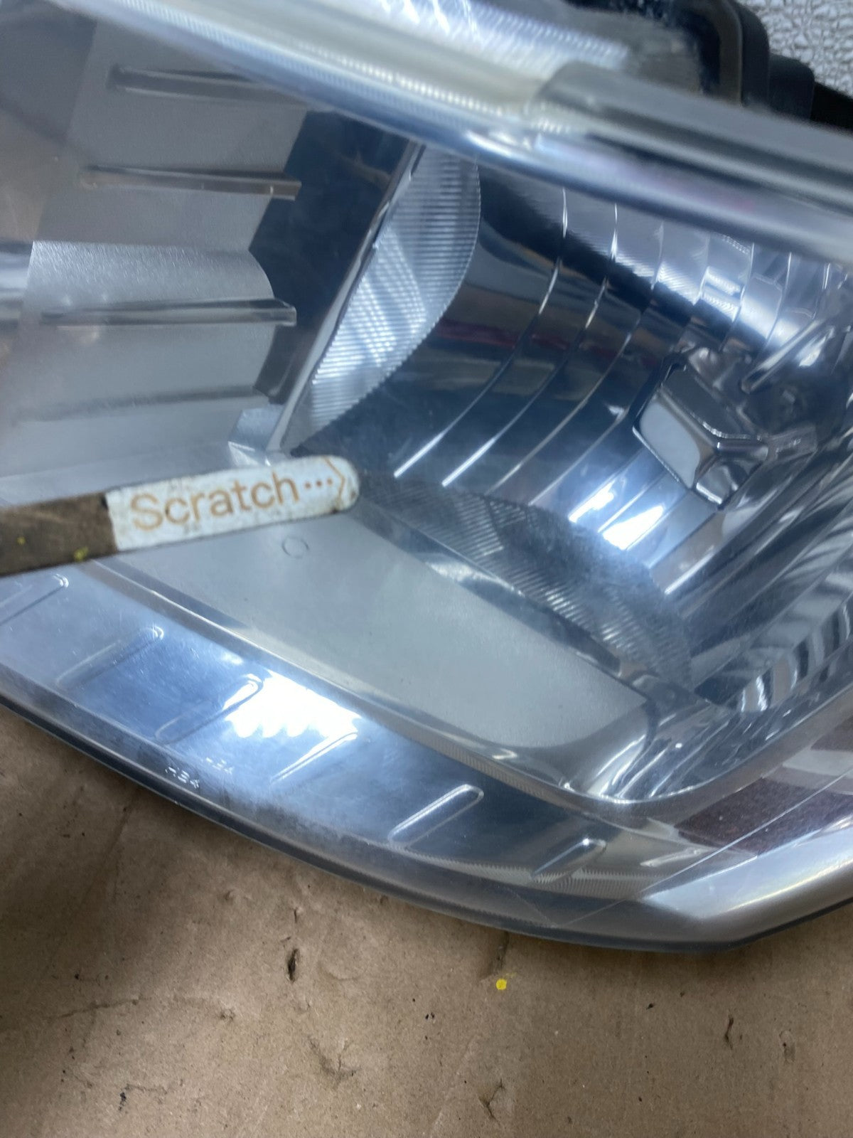 2009 to 2017 Dodge Journey Headlights Left+Right Set Halogen W0955 DW4