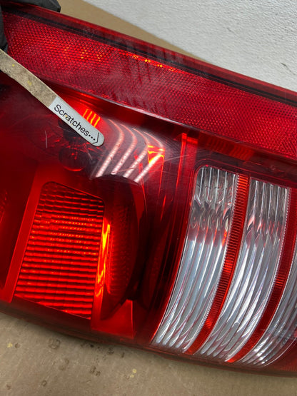 2008 - 2010 Chrysler Town And Country Right Passenger Tail Light AC1270 LK3