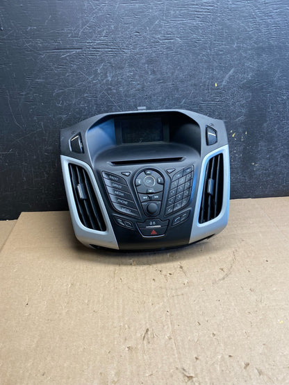 2012 to 2014 Ford Focus Radio Control Panel Trim w/ Bezel AI3084 DG0
