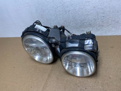 2000 to 2002 Jaguar S-Type Right Passenger Side Halogen Headlight AF9669 DW1