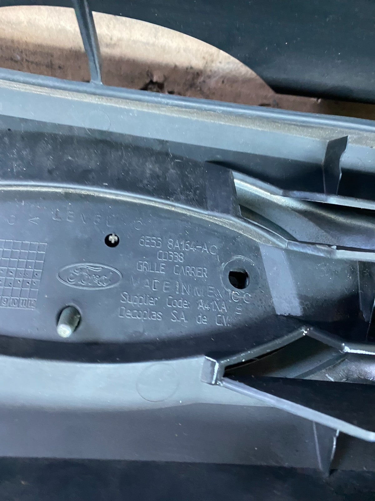 2006-2009 Ford Fusion Grill Grille With Emblem Upper Oem s5774 DG8