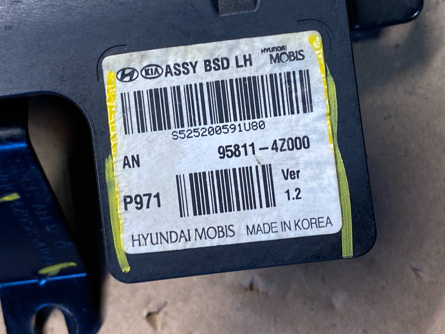 2013 to 2016 Hyundai Santa Fe Rear Blind Spot Alert Sensor OEM O3638 DG6