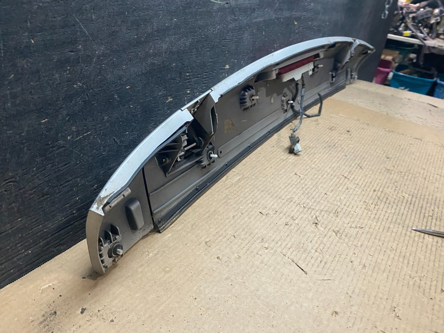 2009 to 2015 Honda Pilot Rear Trunk Spoiler Gate Oem V7166 DG11