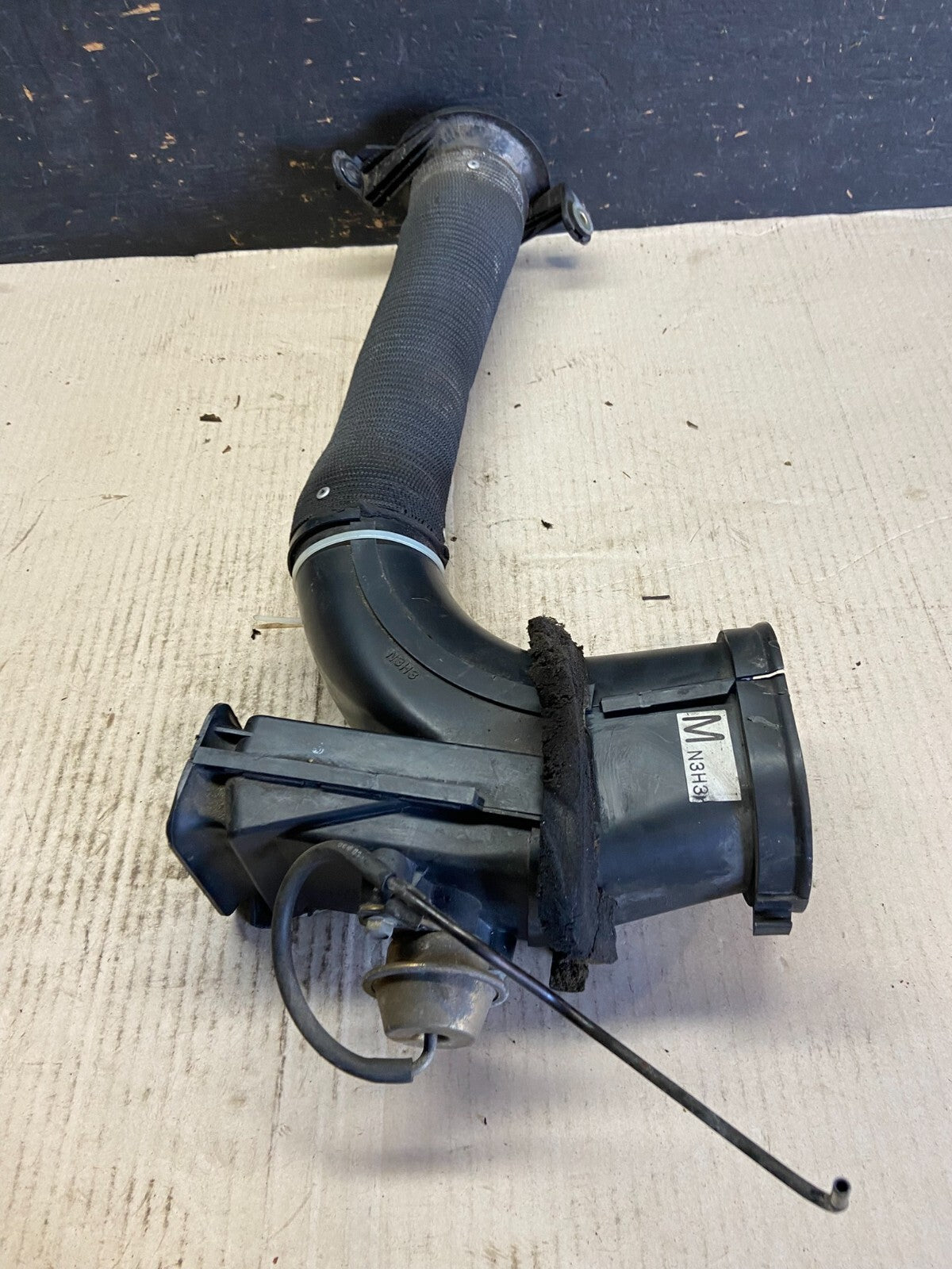 2004 to 2011 Mazda RX-8 1.3L Air Intake Duct Tube OEM O7879 DG1