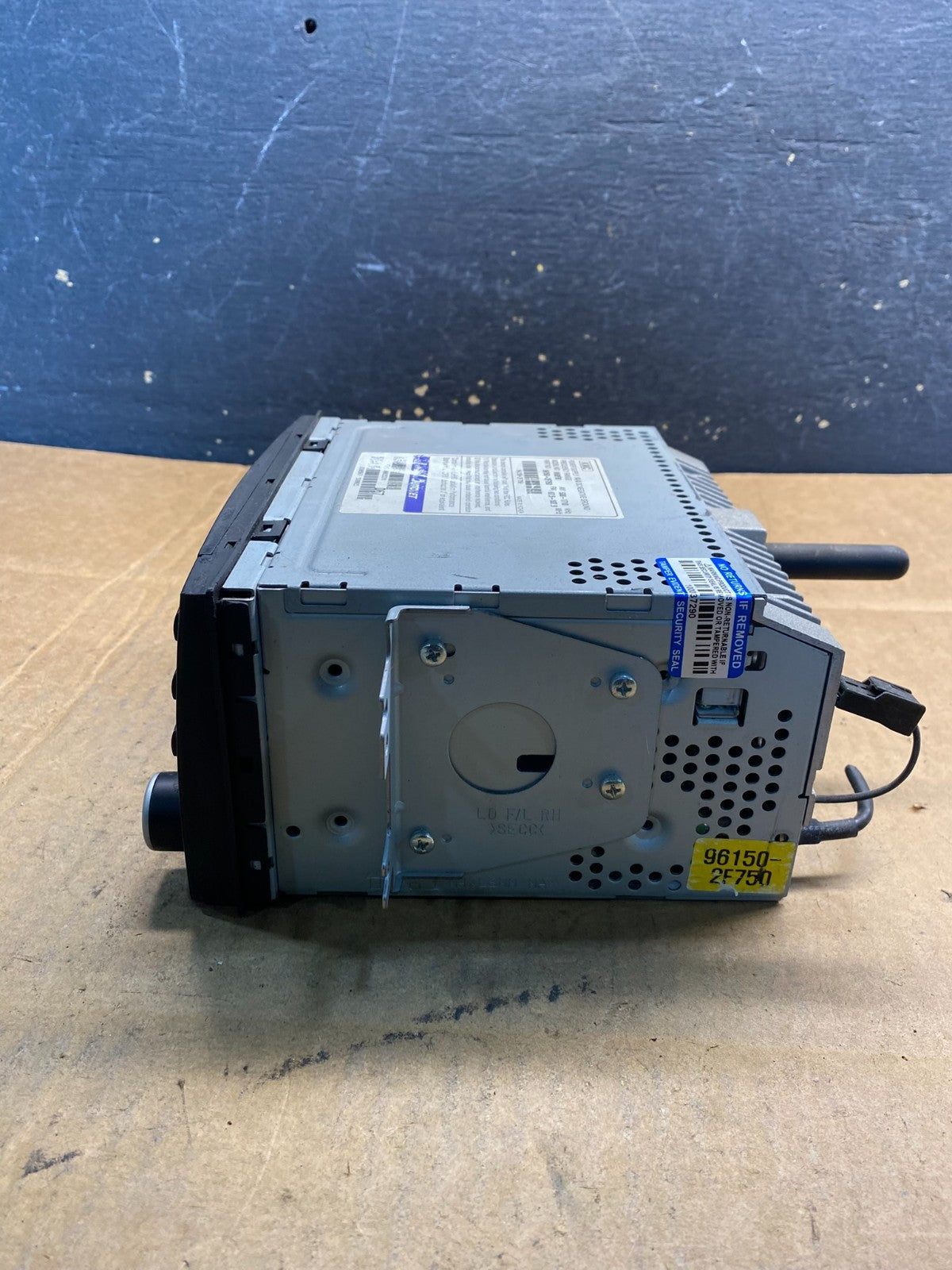 2007 2008 2009 Kia Sorento  AM/FM CD Player Radio Oem Z7577  DG1