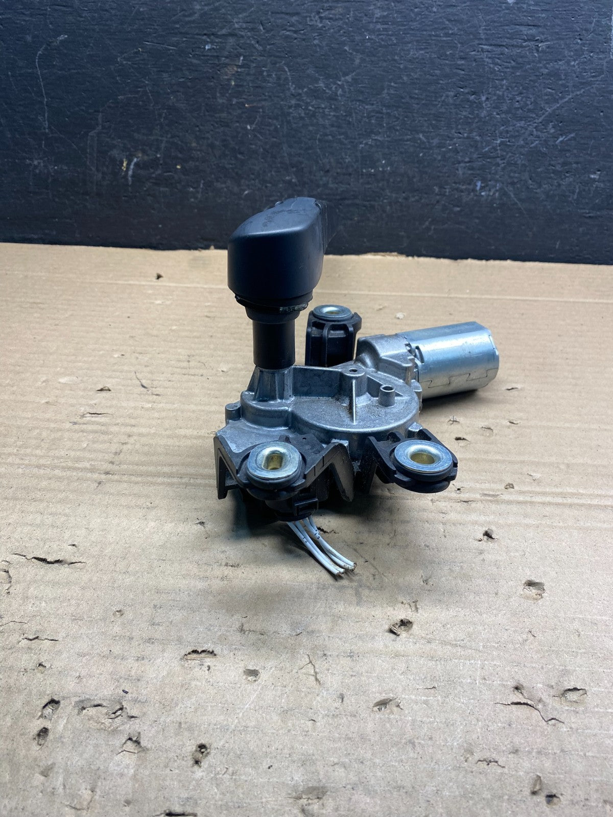 2010 to 2014 Volkswagen Golf Rear Windshield Wiper Motor ad9471 DG4