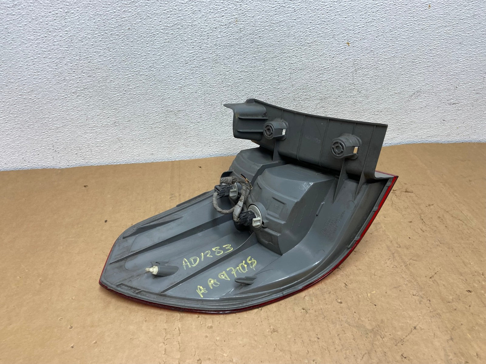 2005 2006 2007 Honda Odyssey Right Passenger RH Side Tail Light AD1283 LK5