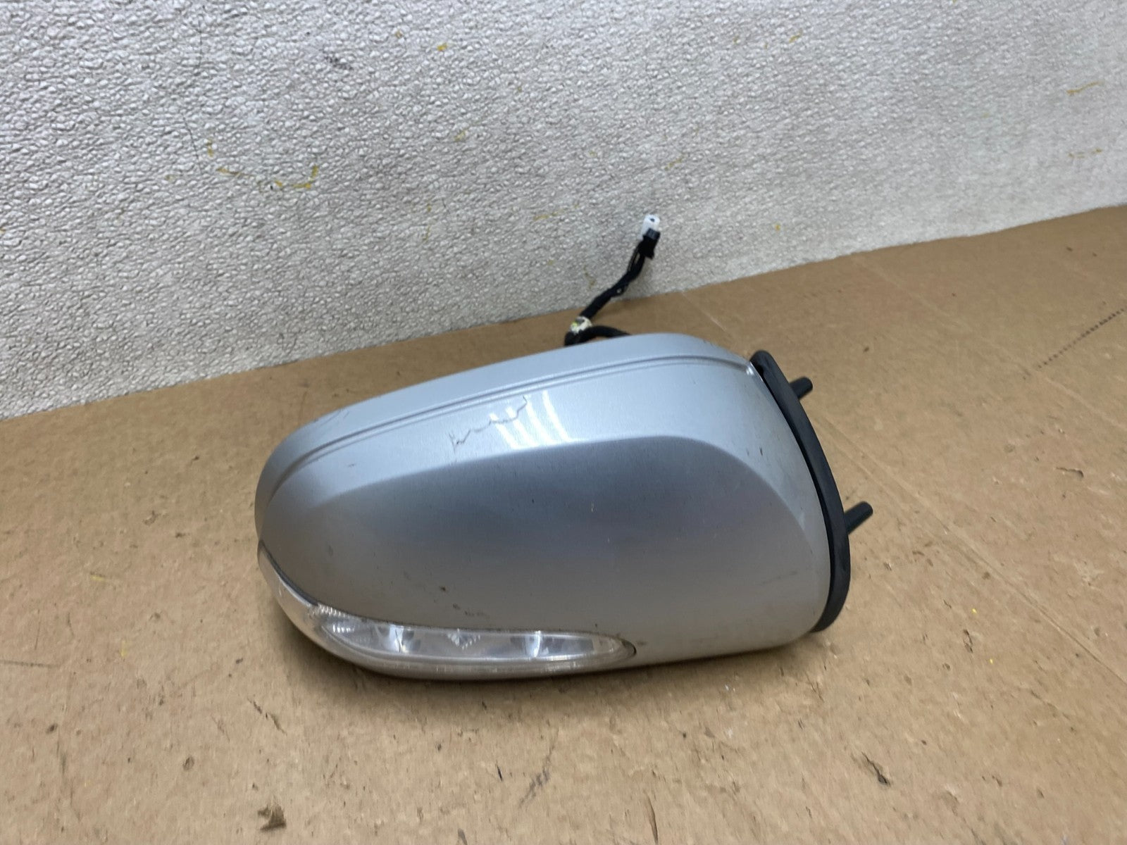 2007 2008 Mercedes GL-Class Right Passenger Door View Mirror OEM W8808 DW0
