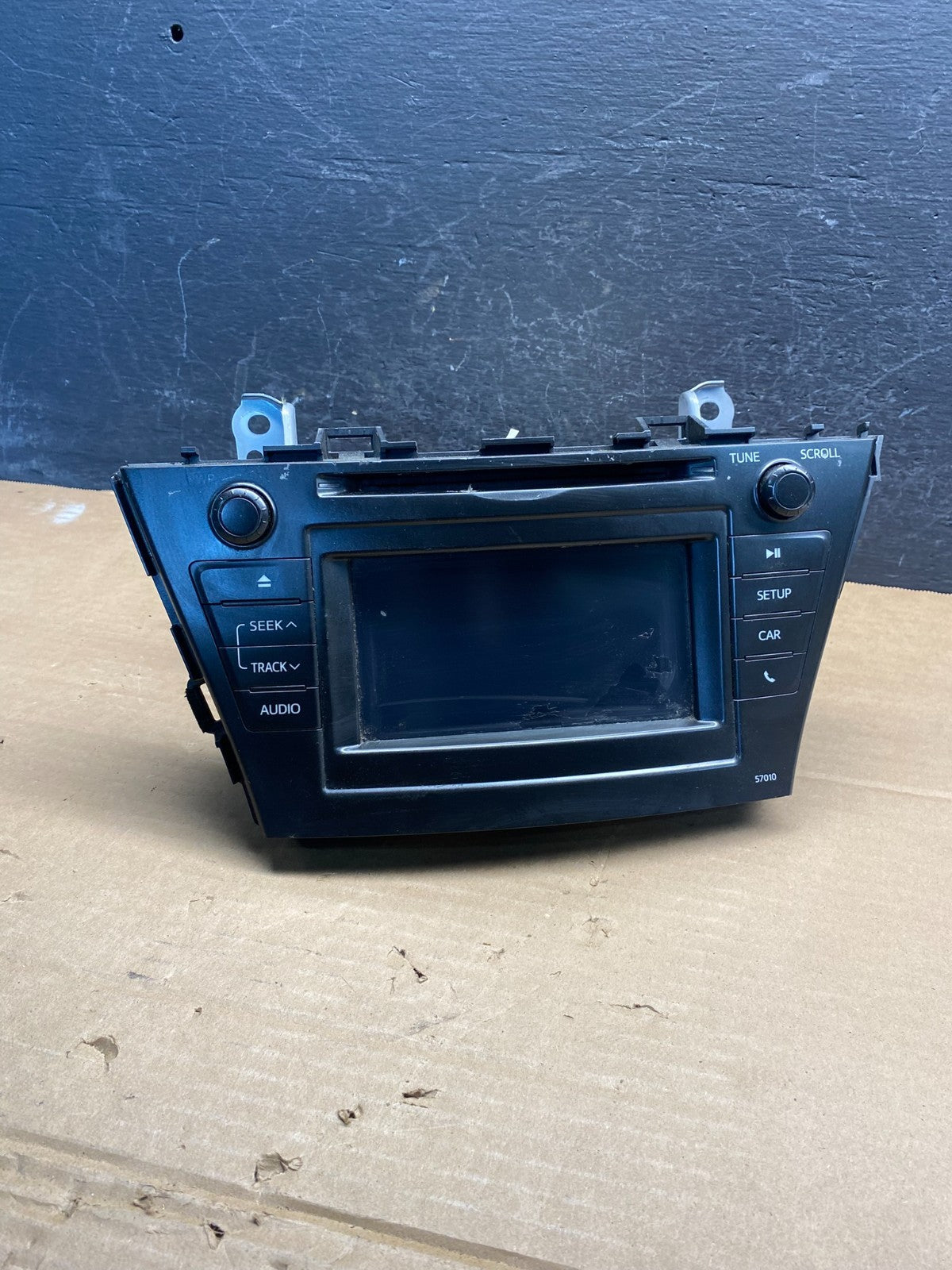 2012 to 2015 Toyota Prius V Radio Stereo Receiver CD Player AD7612 DG0