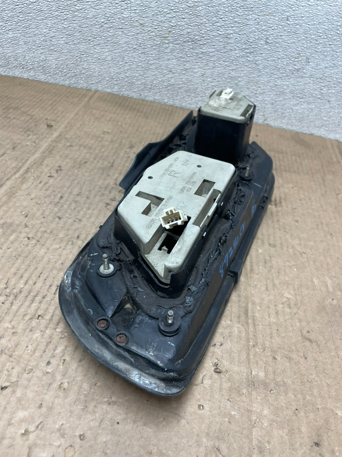 1989 to 1994 Nissan 240sx Right Passenger Side Tail Light AA65527
