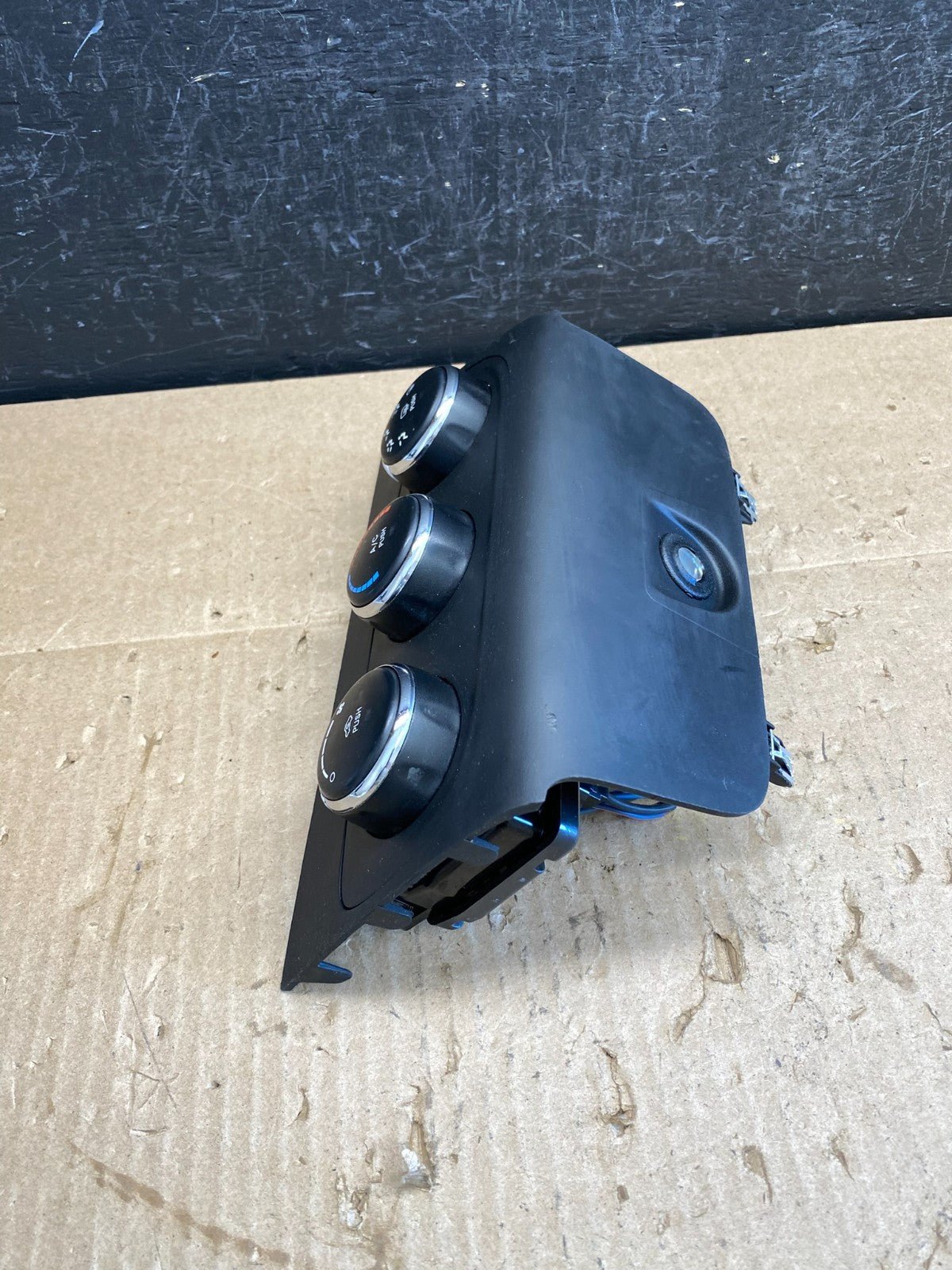 2011-2014 Chrysler 200 Heater AC Climate Switch Temperature Control OE AC6810 DG0