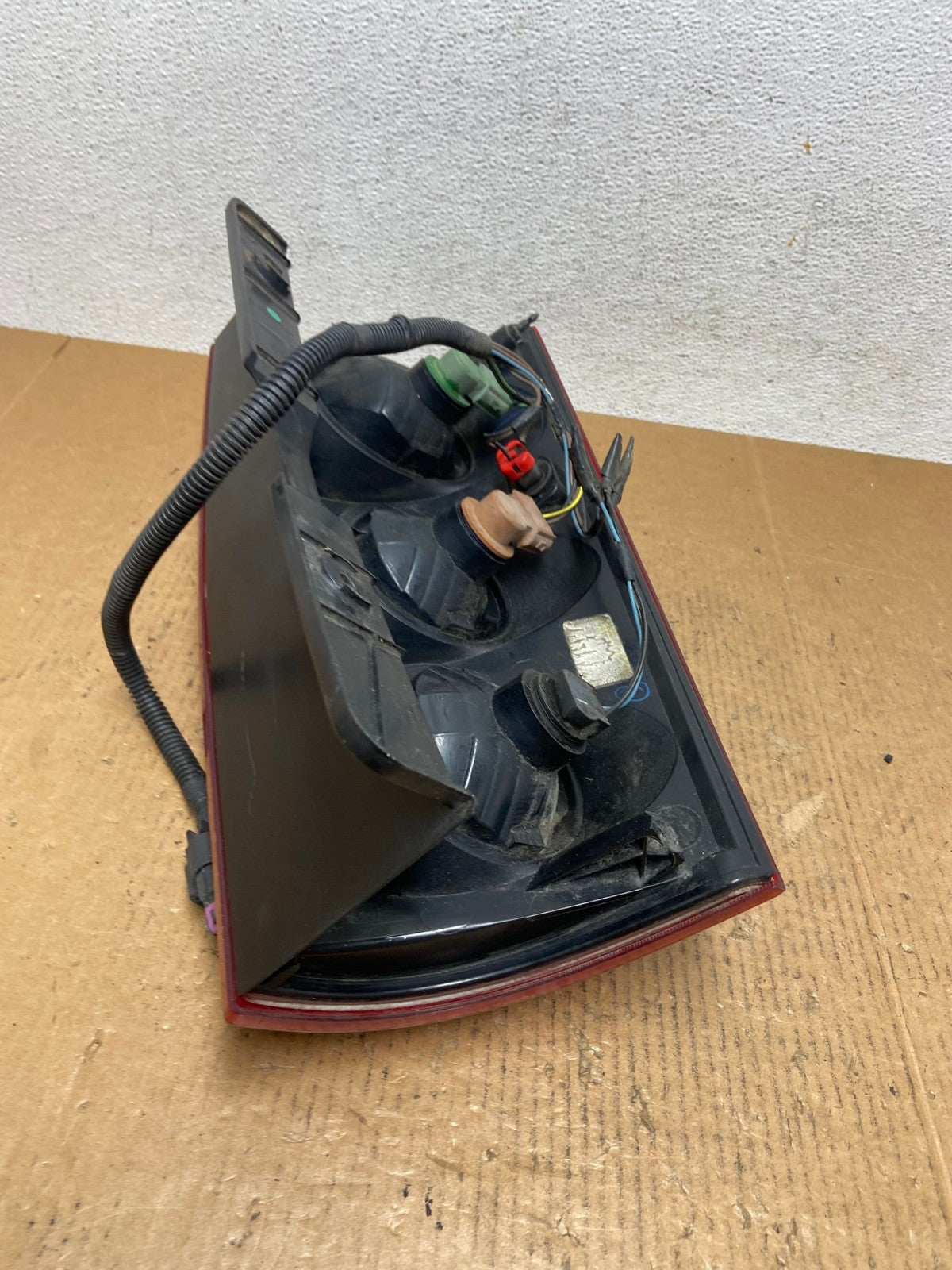 2007 to 2011 GMC Yukon Right Passenger RH Side Tail Light AE1458 LK6