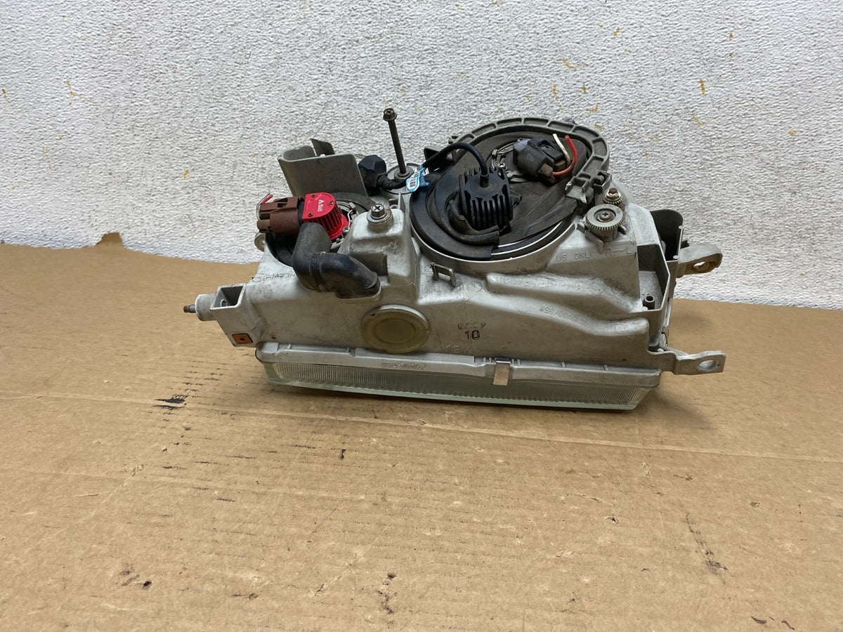 1995 to 1997 Lexus LS400 Right Passenger RH Side Headlight ah7927 DG4