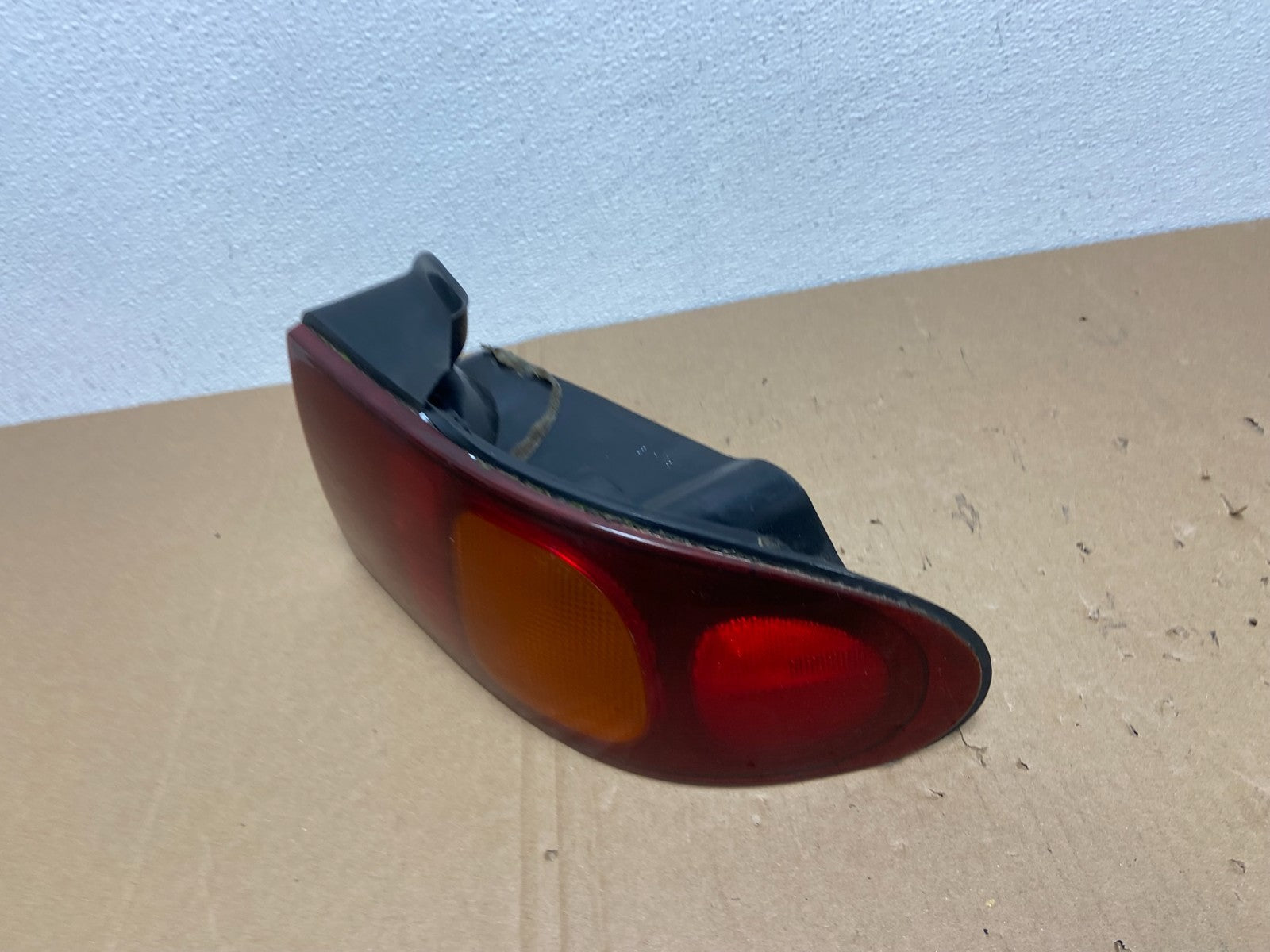 1994 to 1997 Acura Integra Right Passenger RH  Side Tail light ab6795 DG1
