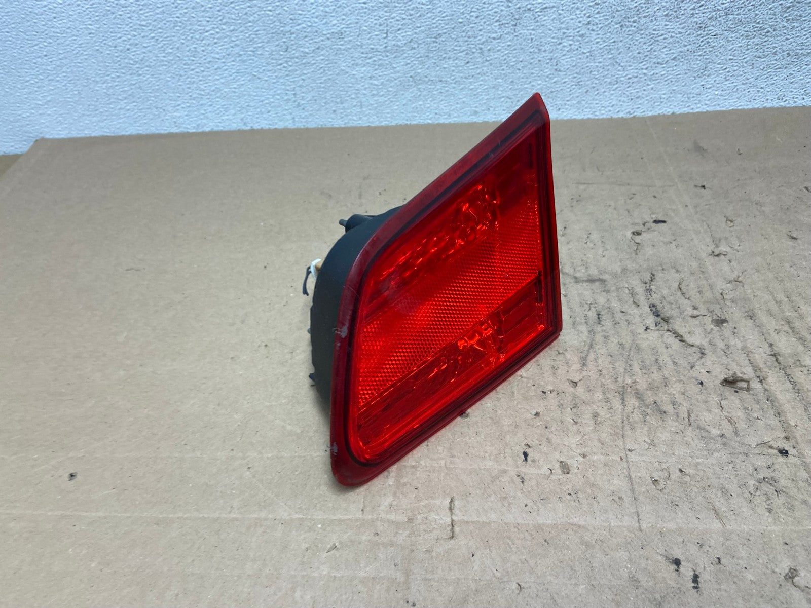 2010-2014 Subaru Legacy Right Passenger Rh Side Tail Light Inner AE6460 LK2