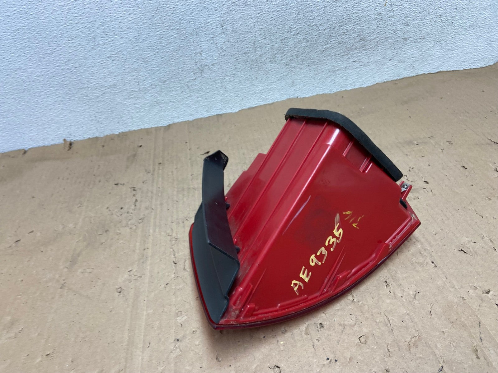 2011 to 2014 Volkswagen Jetta Left Driver LH Side Tail Light AE9335 LK5