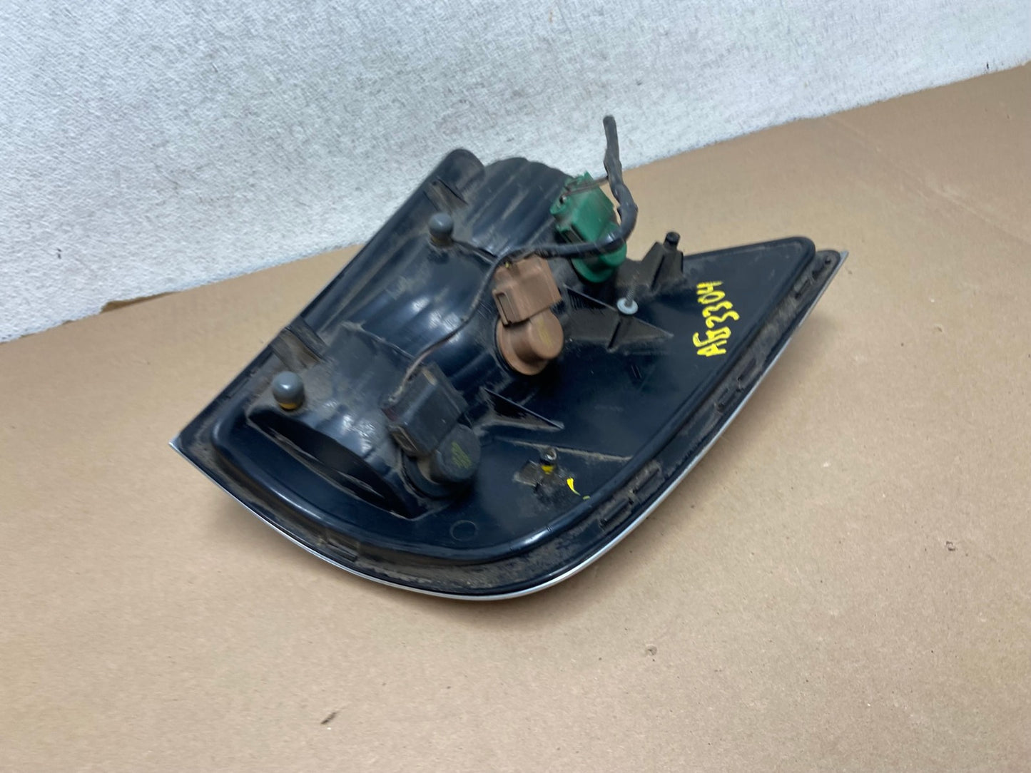 2002 2003 2004 2005 Mercury Mountaineer Right Passenger Tail Light AG3304 LK5