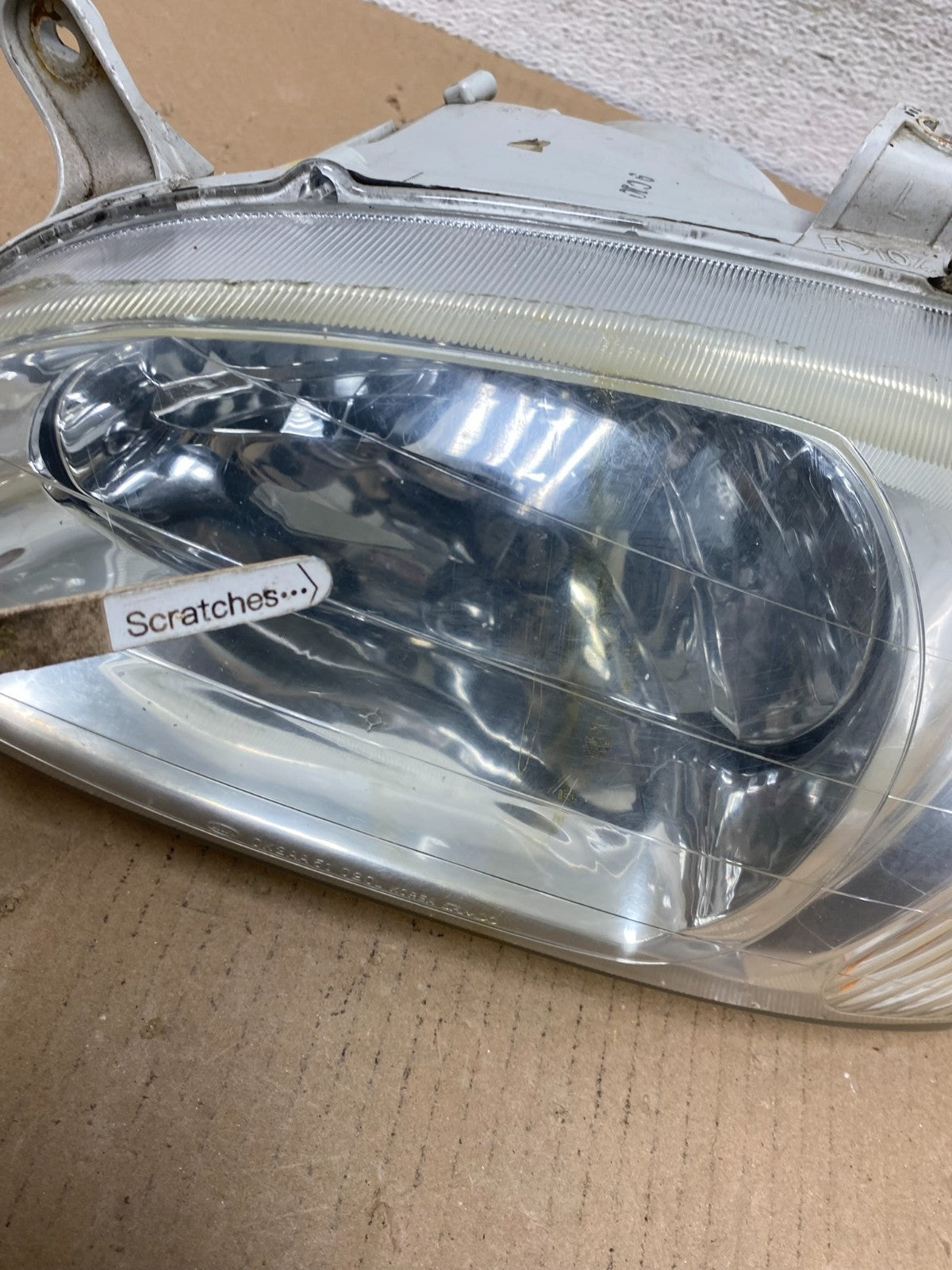 1998 to 2001 Kia Sephia Left Driver LH Halogen Headlight AF3089 DG3