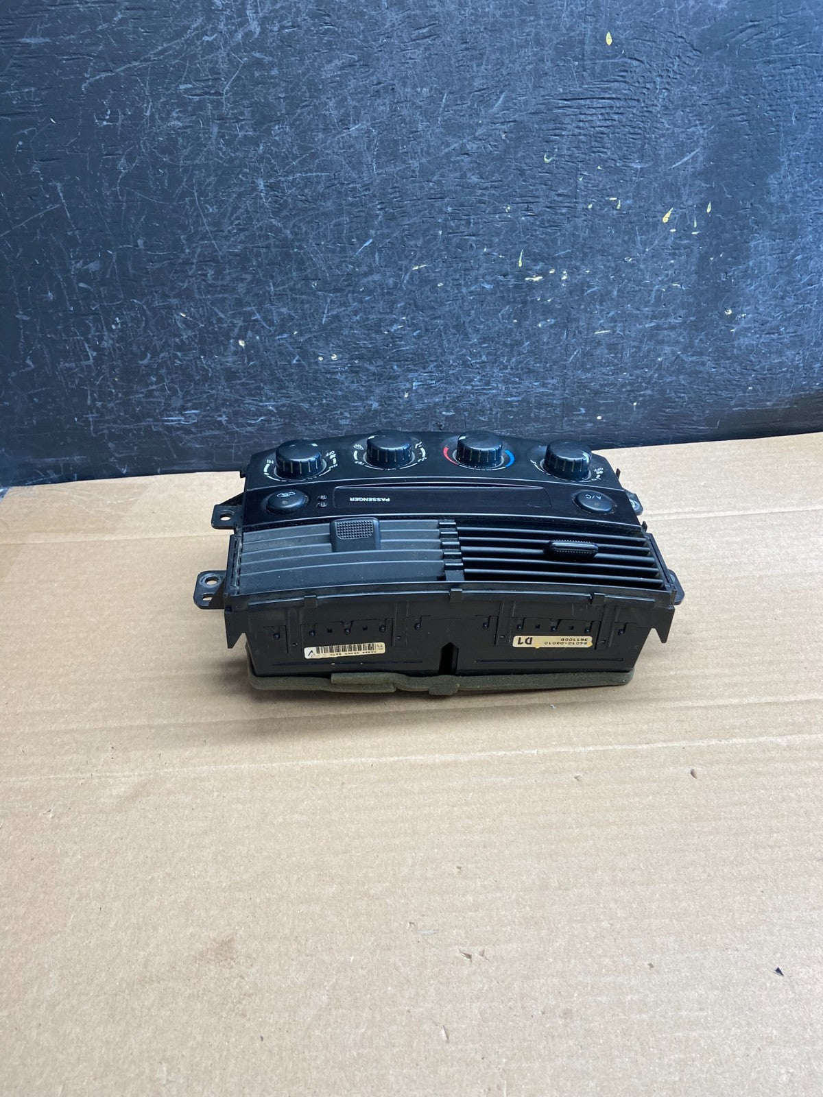 2004-2005 Toyota Sienna AC Climate Heater Temperature Control Air Vent AG4991 DG3
