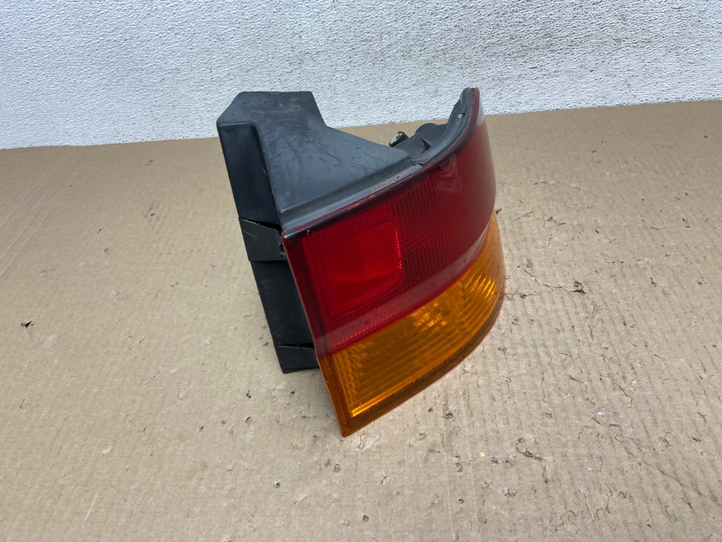 2002 2003 2004 Honda Odyssey Right Passenger Side Tail Light AE9817 LK2