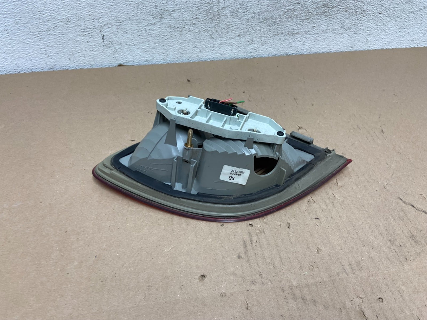 2003-2006 Mercedes E-Class W211 Right Passenger Inner Tail Light AG5763 DW4