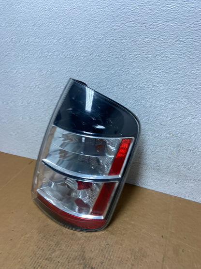 2004 - 2005 Toyota Prius Right Passenger Side Rh Tail Light AE0326 LK1