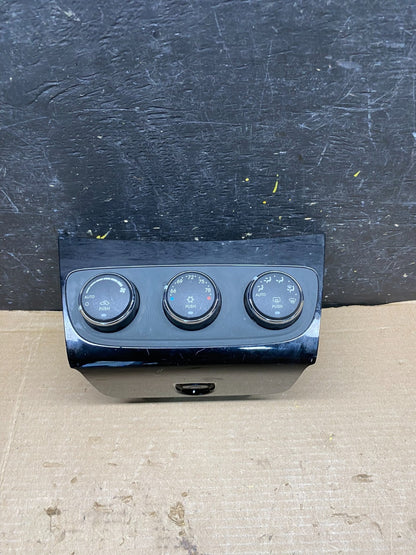 2011 - 2014 Chrysler 200 Heater AC Climate Switch Temperature Control R2826 DG0