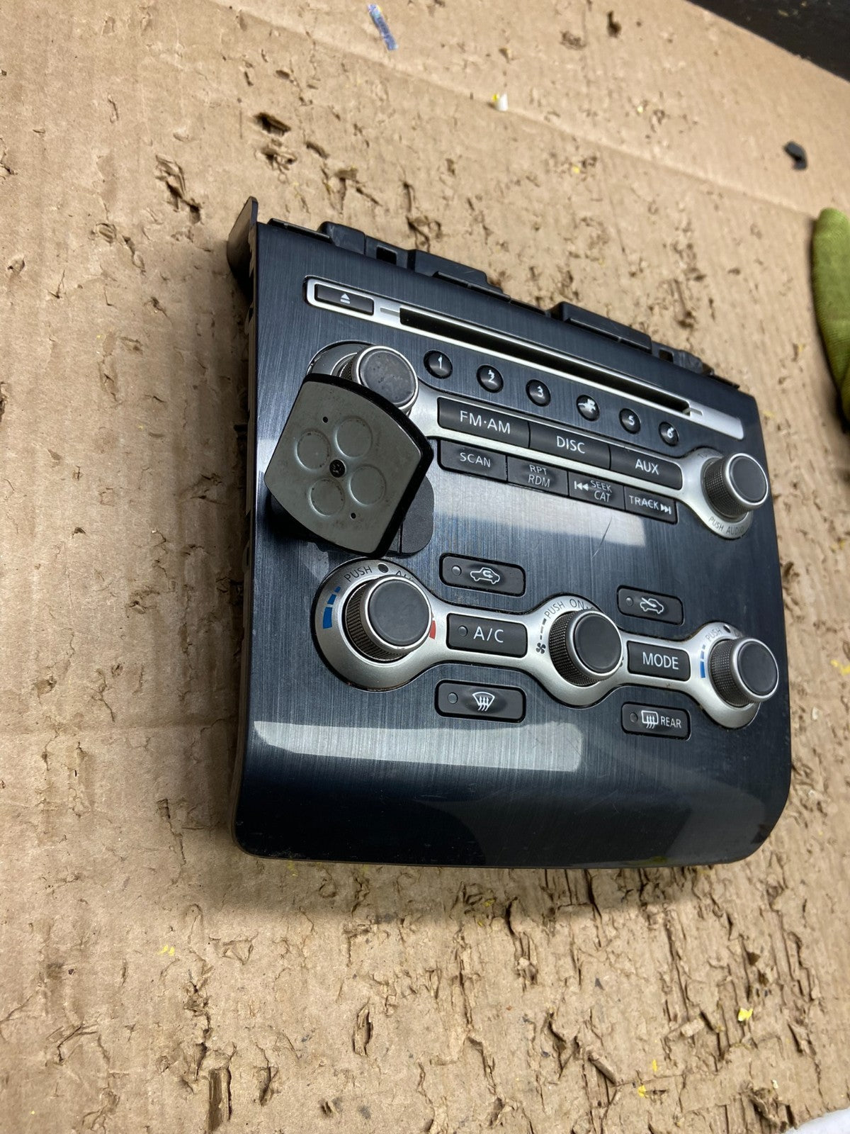 2012 2013 2014 Nissan Maxima Radio Audio Panel Control Bezel Trim  v7570 DG3