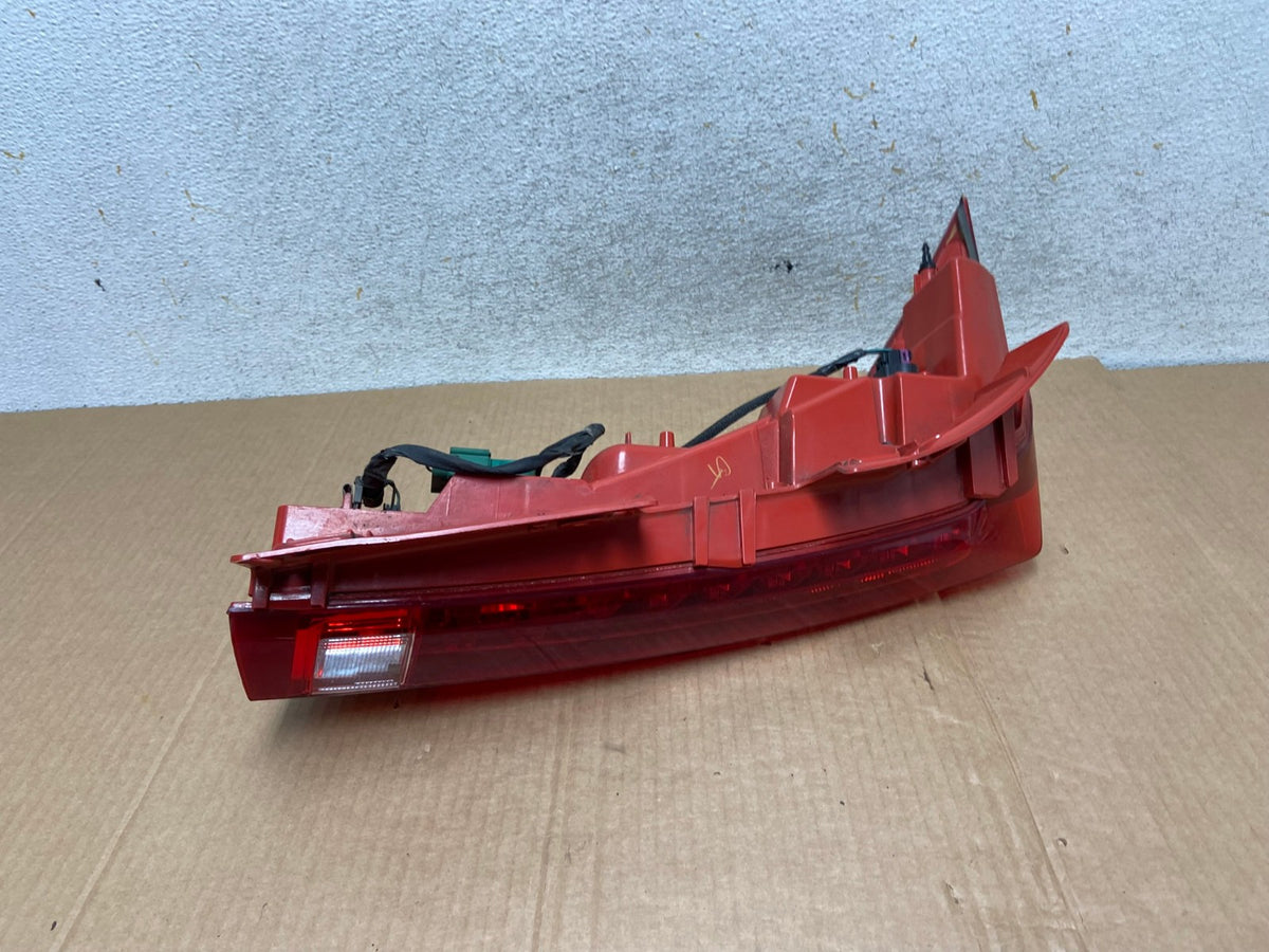 2010 to 2016 Cadillac Srx Right Passenger RH Side Tail Light AI5686 LK4