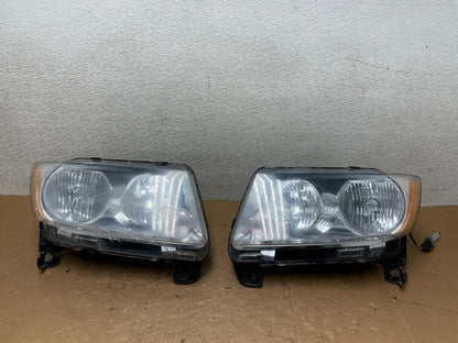2011-2013 Jeep Grand Cherokee Left+Right Halogen Headlights V5046 DW0