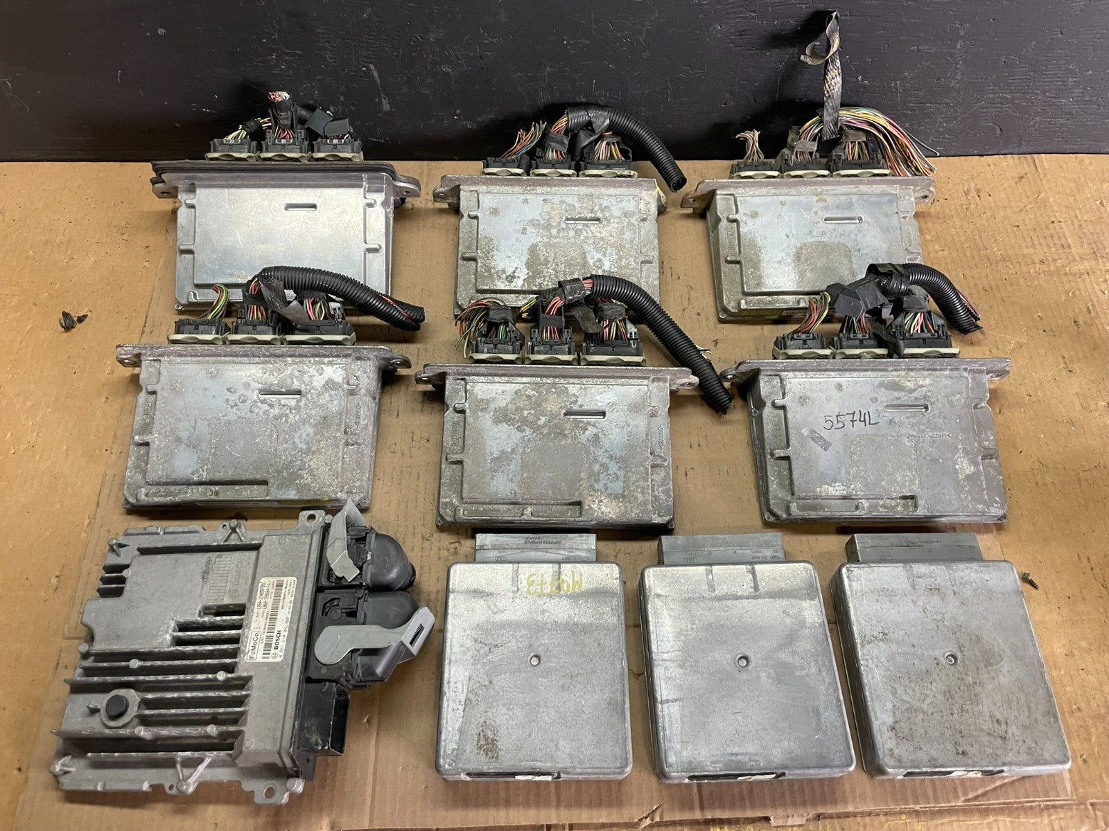 Mix of 10 Ford ECM Engine Computer Module AB75730