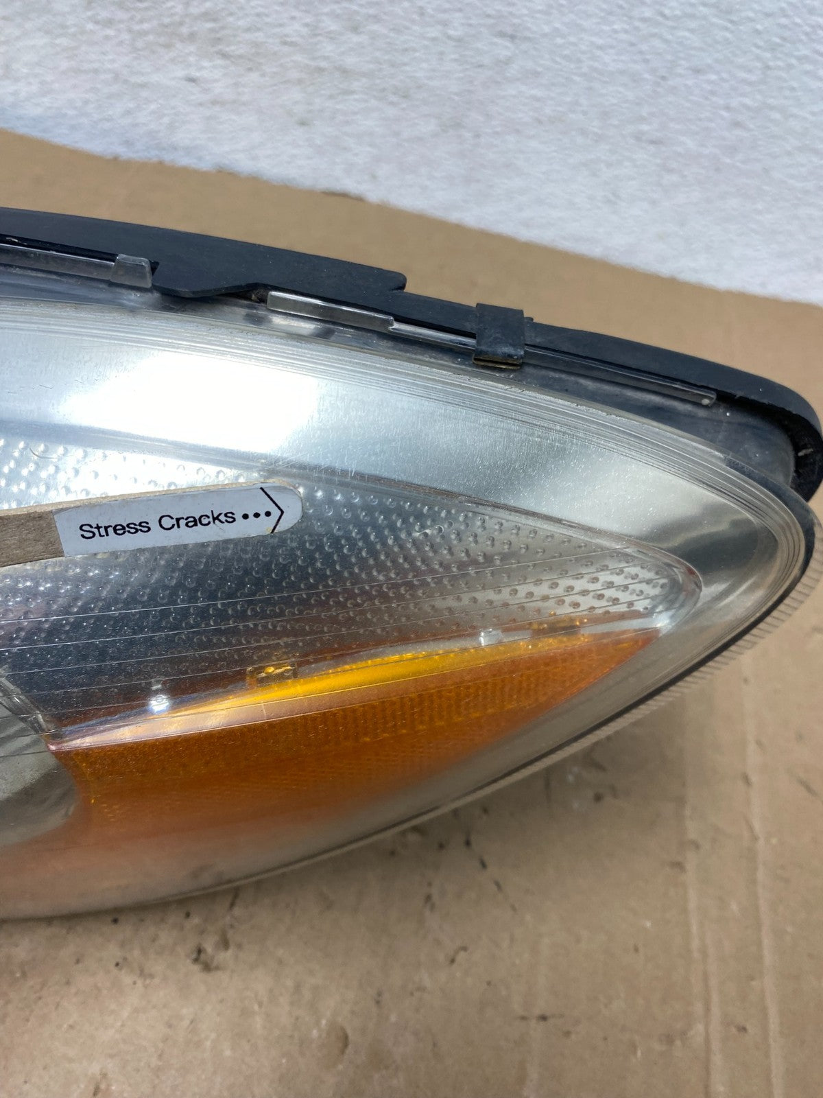 2011-2013 Volvo C30 Left Driver LH Side Halogen Headlight AD8068 DG5