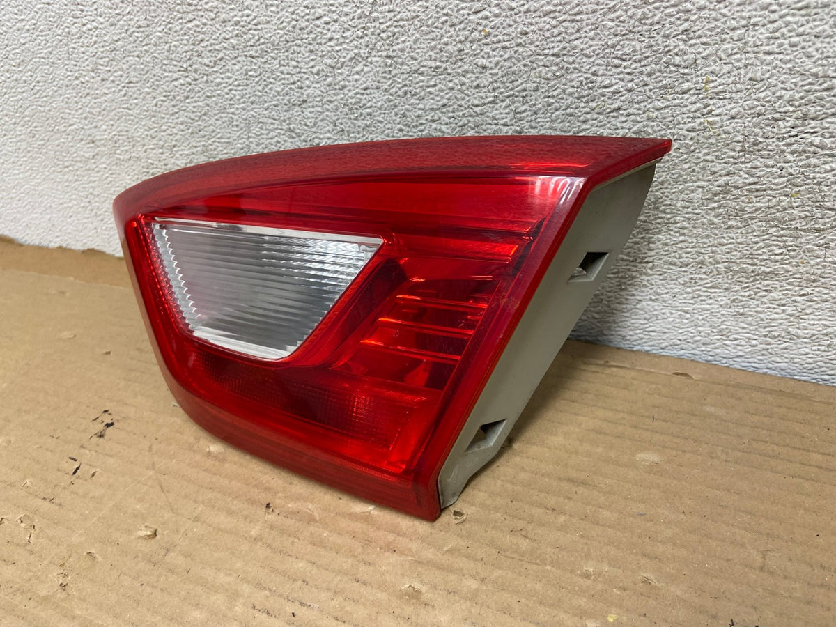 2016 2017 2018 Chevrolet Cruze Right Passinger RH Inner Tail Light AH0594 LK1
