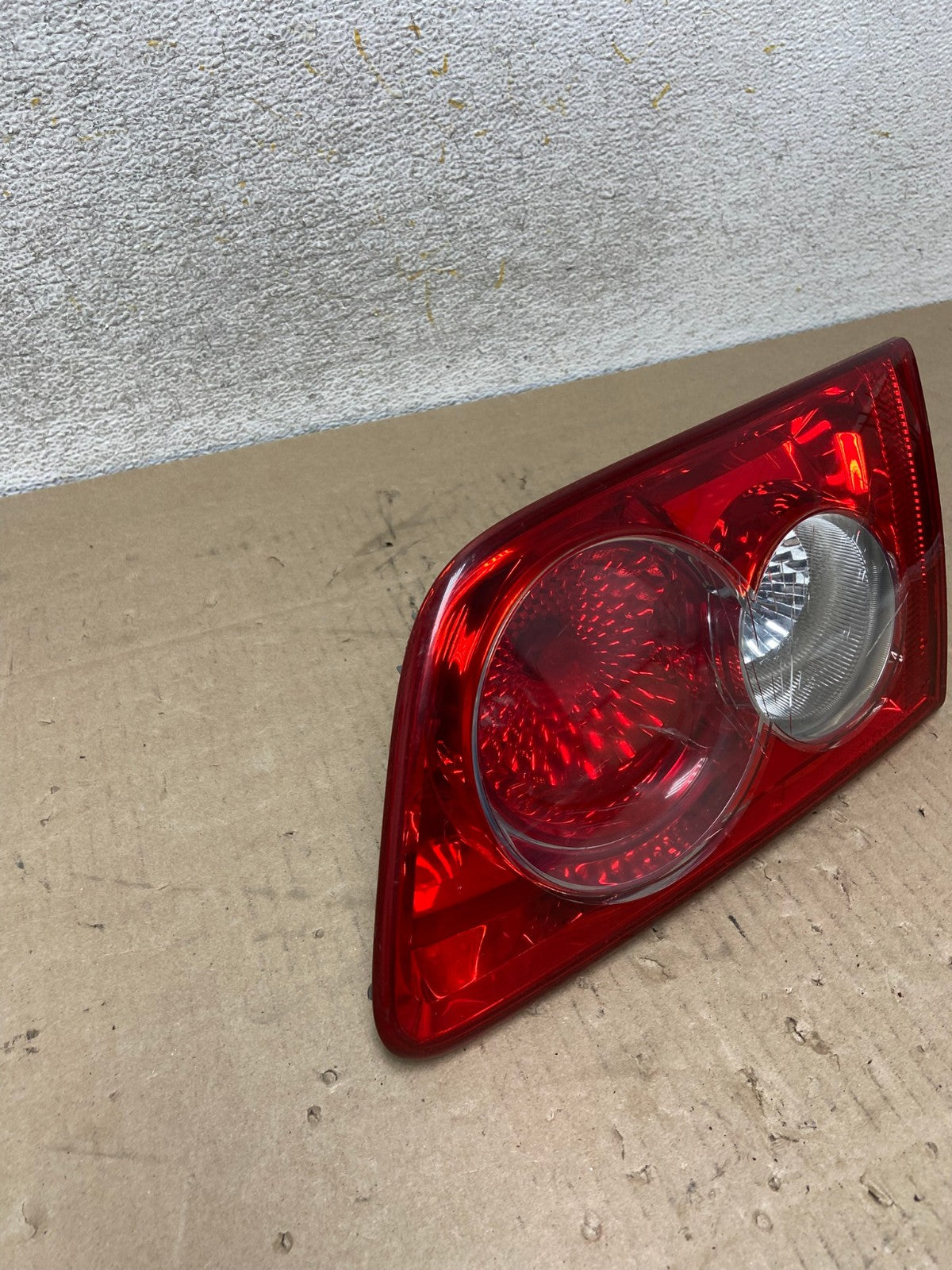 2003 2004 2005 Mazda 6 Right Passenger Inner Tail Light Taillight AI2245 LK1