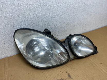2001 to 2005 Lexus GS430 Gs300 Right Passenger Headlight Halogen AD2670 DW2