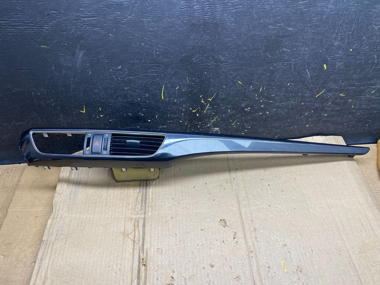 2014-2016 Mazda 6 Center Dashboard AC Air Vent Bezel Trim Cover Panel X5849 DG0