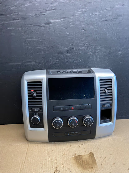 2009 to 2012 Dodge Ram 1500 Center Dash Radio Screen Climate Panel ac4798 DG0