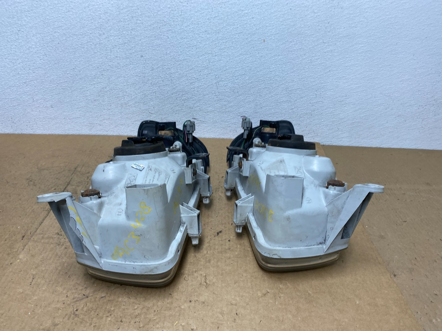 1999-2004 Nissan Pathfinder Left+Right Side Set Halogen Headlights Oem AC3428 DW9