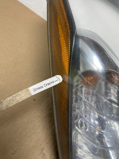 2013 to 2016 Hyundai Santa Fe Right Passenger RH Side Headlight AE8823 DW4