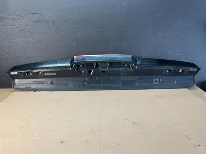 2007-2014 Chevrolet Tahoe Suburban Yukon Spoiler Wing 3rd Brake Light AD8410 DG5