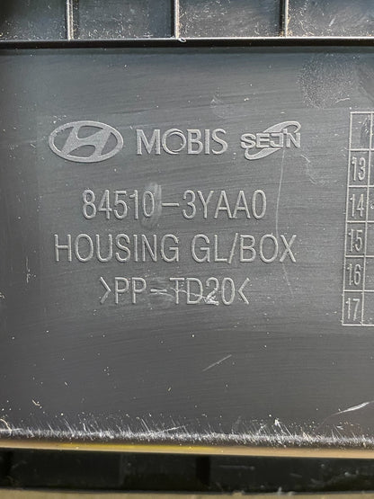 2011 to 2016 Hyundai Elantra Right Passenger Side Glove Box AH7569 DG6