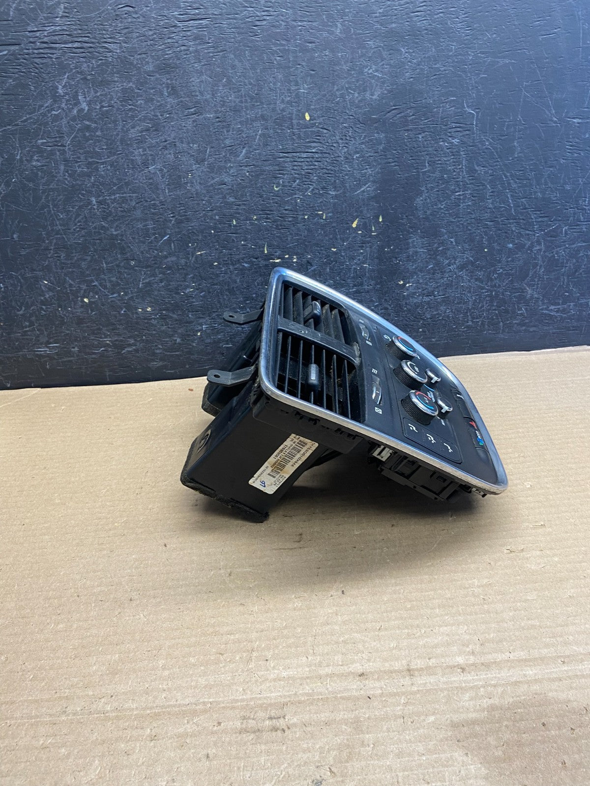 2011-2016 Dodge Grand Caravan Temperature Climate Control AC Heater AH1500 DG1