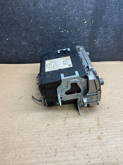 2009 to 2010 Toyota Corolla Matrix Radio AM/FM CD Player ah3901 DG1